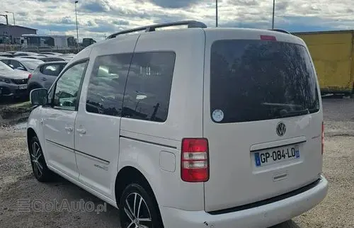 VOLKSWAGEN Caddy 