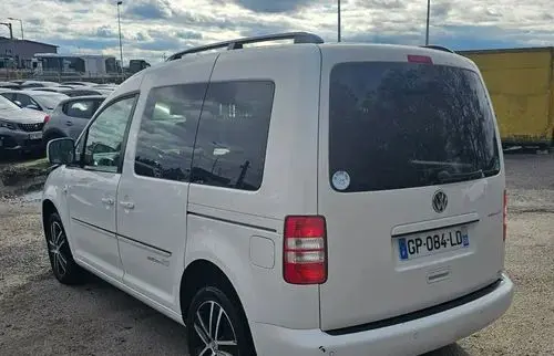 VOLKSWAGEN Caddy 
