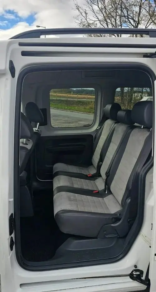 VOLKSWAGEN Caddy 