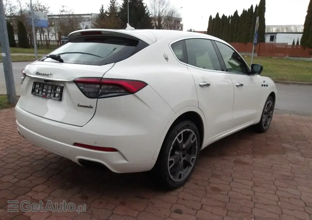 MASERATI Levante GT Hybrid