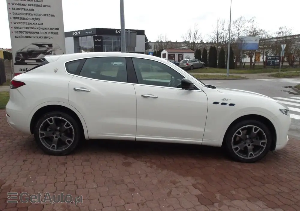 MASERATI Levante GT Hybrid