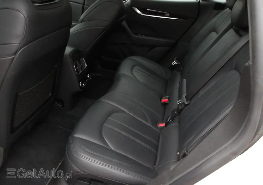 MASERATI Levante GT Hybrid