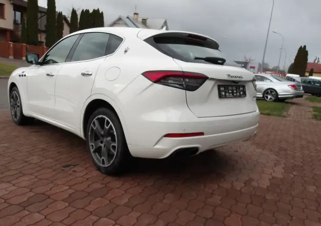 MASERATI Levante GT Hybrid