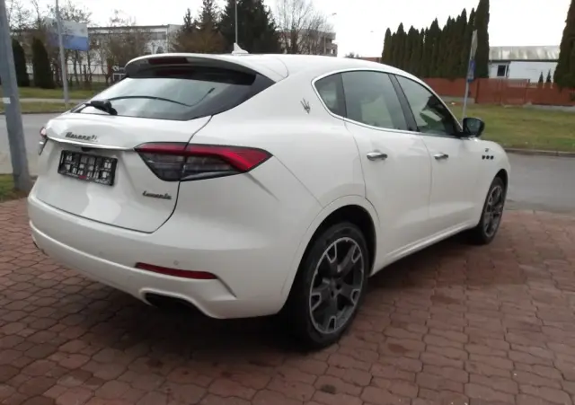 MASERATI Levante GT Hybrid