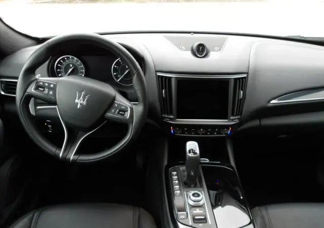 MASERATI Levante GT Hybrid