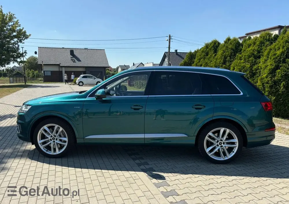 AUDI Q7 SUV TDI quattro 210 kW tiptronic S line business