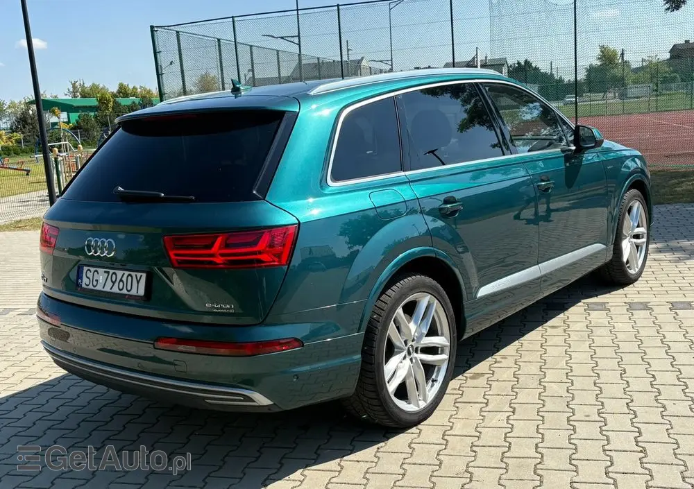 AUDI Q7 SUV TDI quattro 210 kW tiptronic S line business