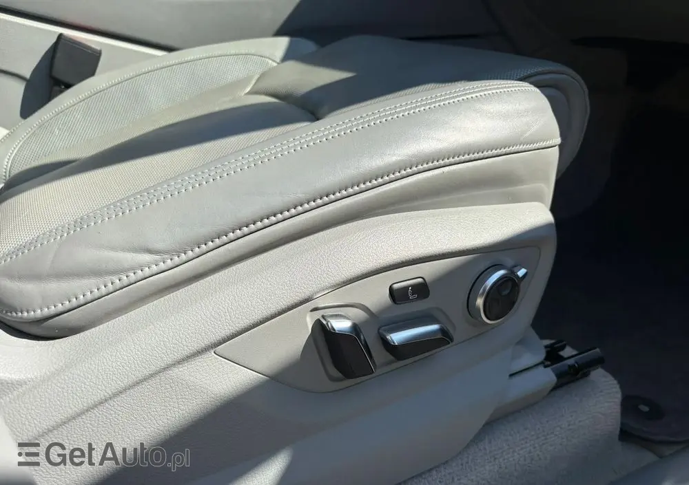 AUDI Q7 SUV TDI quattro 210 kW tiptronic S line business