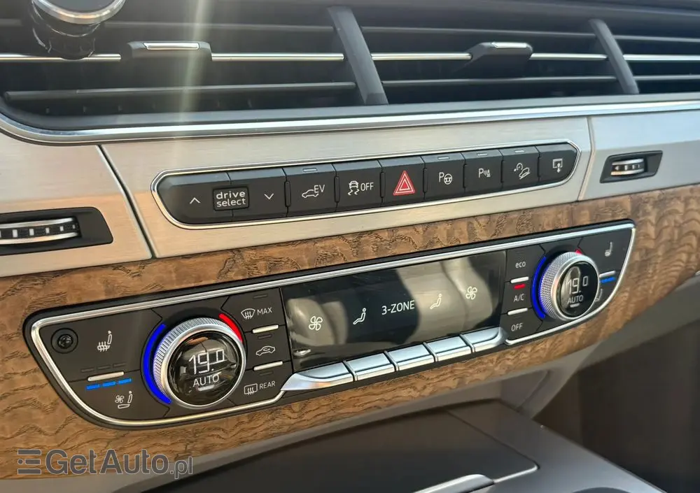 AUDI Q7 SUV TDI quattro 210 kW tiptronic S line business