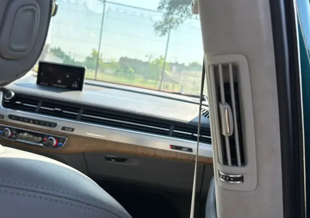 AUDI Q7 SUV TDI quattro 210 kW tiptronic S line business