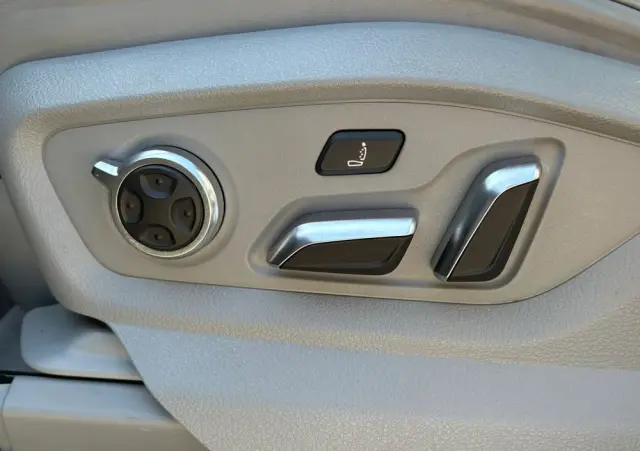 AUDI Q7 SUV TDI quattro 210 kW tiptronic S line business