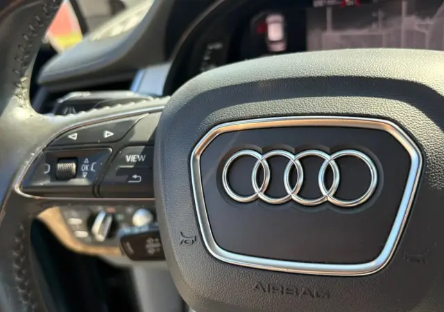 AUDI Q7 SUV TDI quattro 210 kW tiptronic S line business