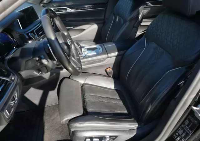 BMW Seria 7 740d xDrive