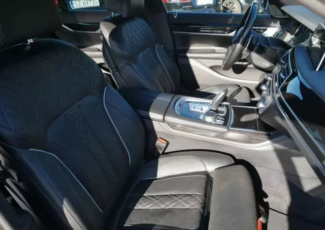 BMW Seria 7 740d xDrive