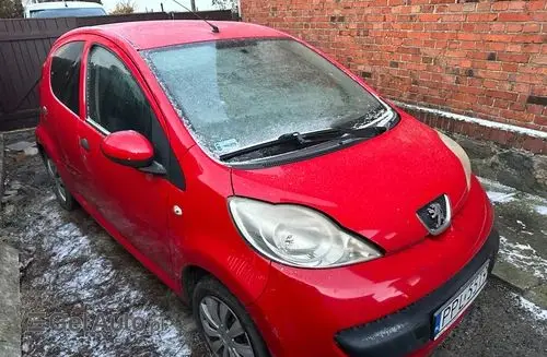 PEUGEOT 107 