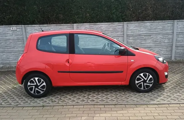 RENAULT Twingo 
