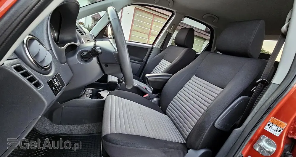 SUZUKI SX4 1.6 Premium