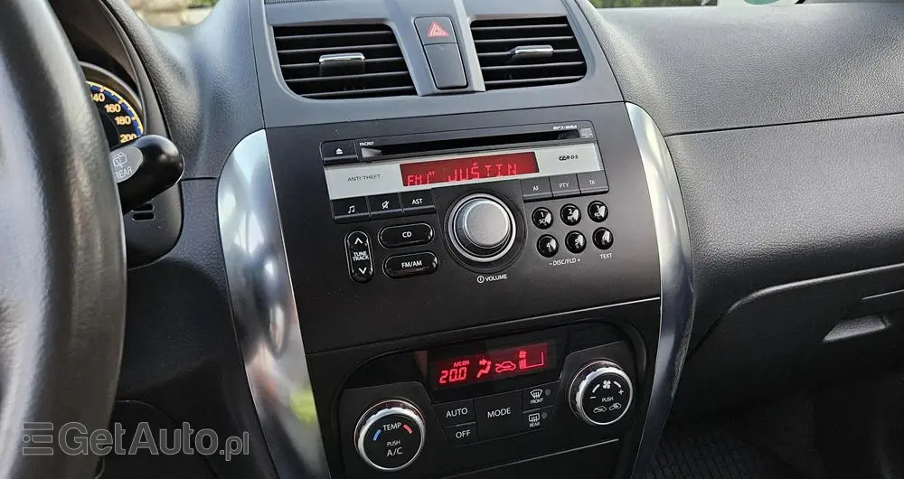 SUZUKI SX4 1.6 Premium