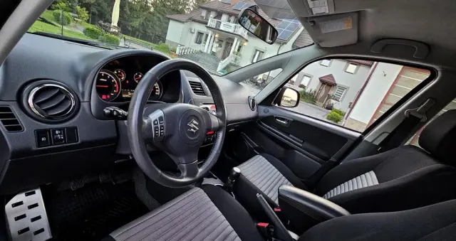 SUZUKI SX4 1.6 Premium