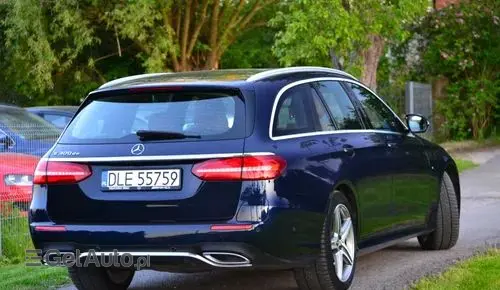 MERCEDES-BENZ Klasa E 