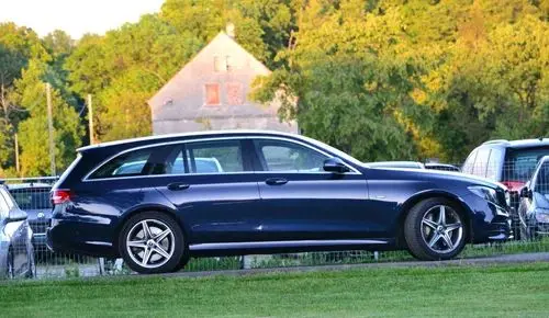 MERCEDES-BENZ Klasa E 