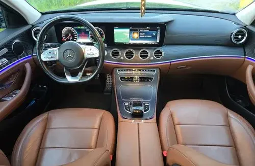 MERCEDES-BENZ Klasa E 