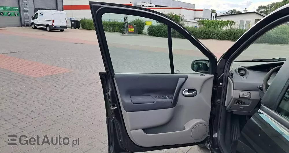 RENAULT Scenic 1.6 16V Avantage