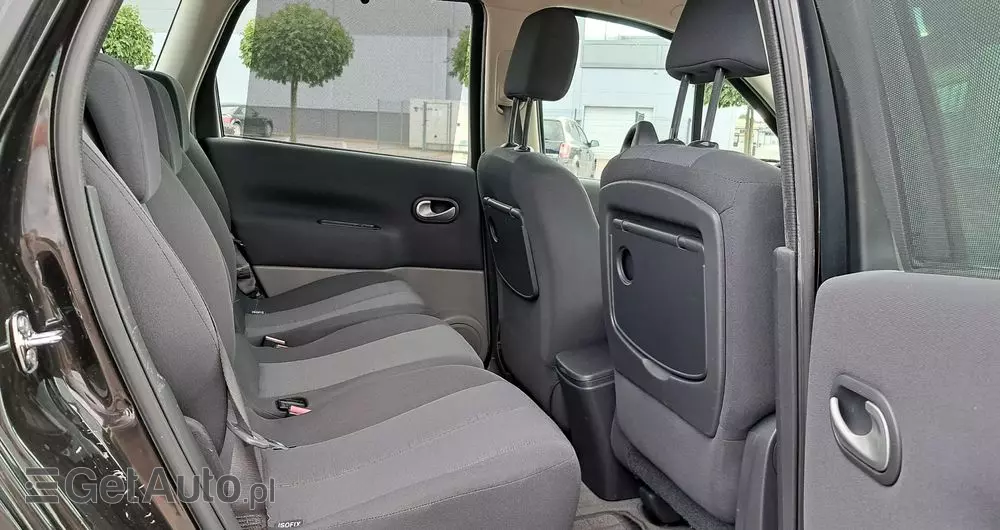 RENAULT Scenic 1.6 16V Avantage