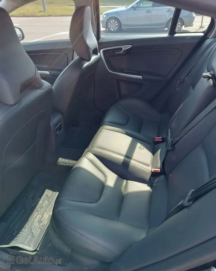 VOLVO S60 2.5 T5 AWD