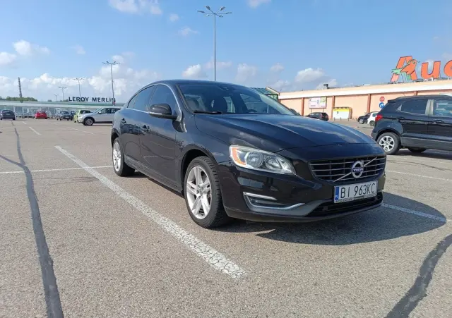 VOLVO S60 2.5 T5 AWD