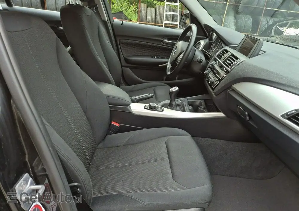 BMW Seria 1 118i Advantage