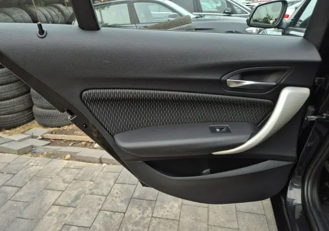 BMW Seria 1 118i Advantage