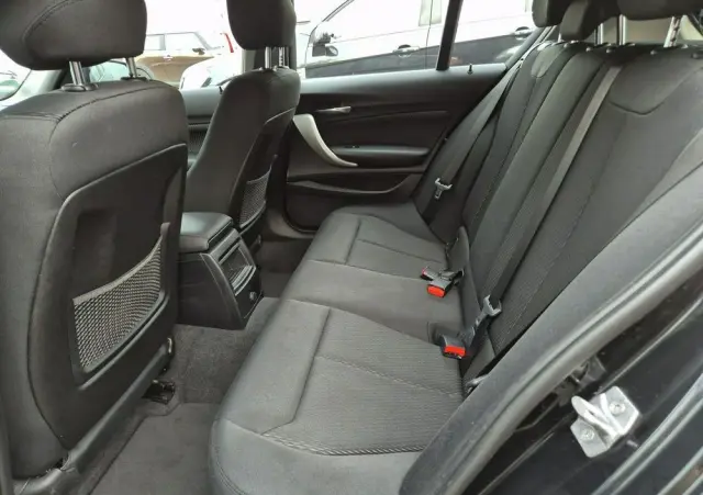 BMW Seria 1 118i Advantage