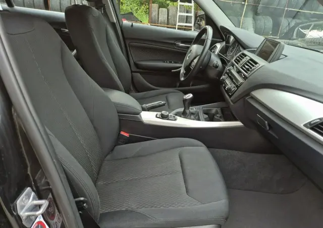 BMW Seria 1 118i Advantage