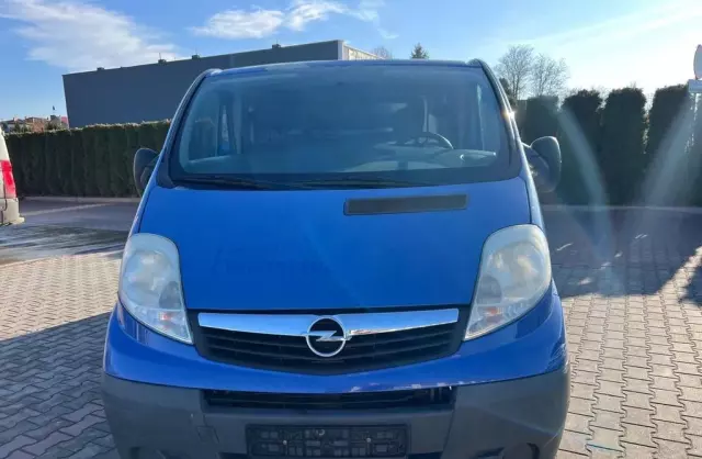OPEL Vivaro 