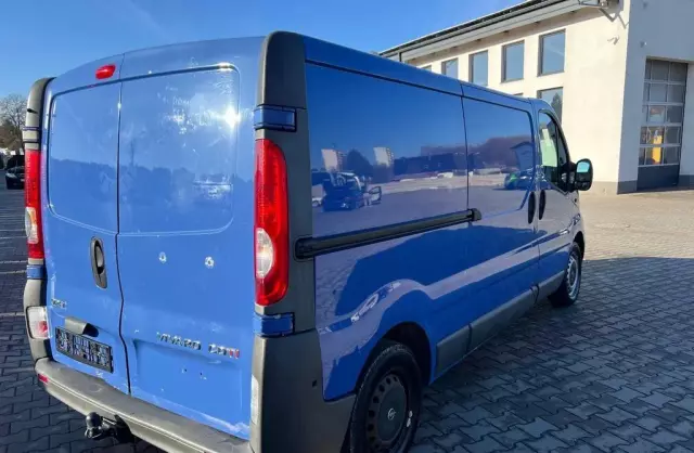 OPEL Vivaro 
