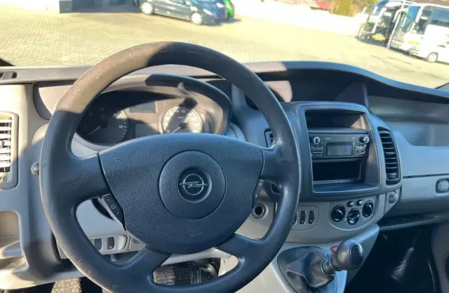OPEL Vivaro 