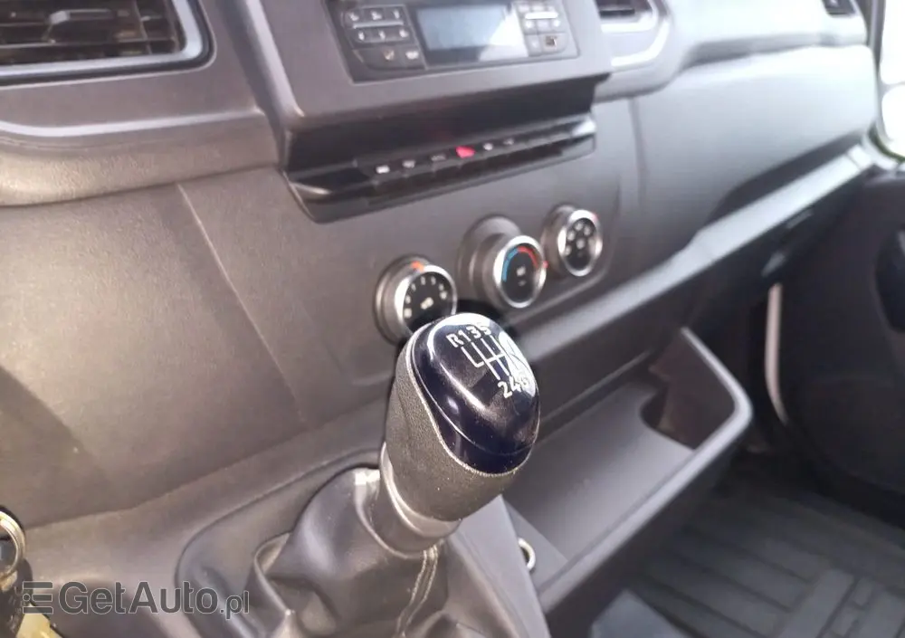 NISSAN NV400 2,3DCI KLIMA 150PS L2H2 