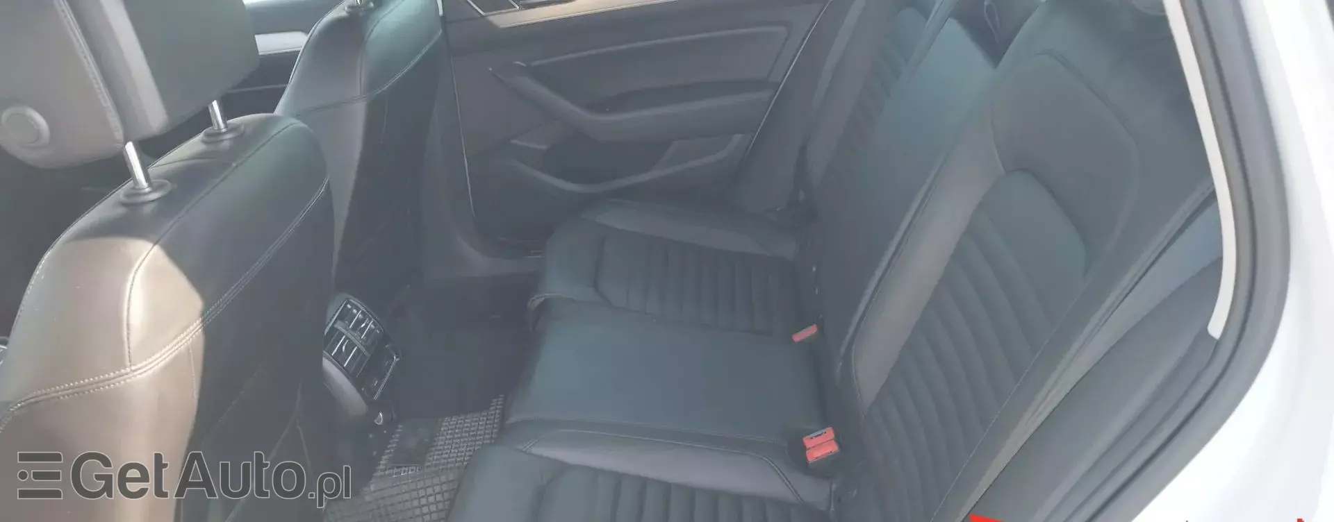 VOLKSWAGEN Passat 2.0 TDI (150 KM) DSG