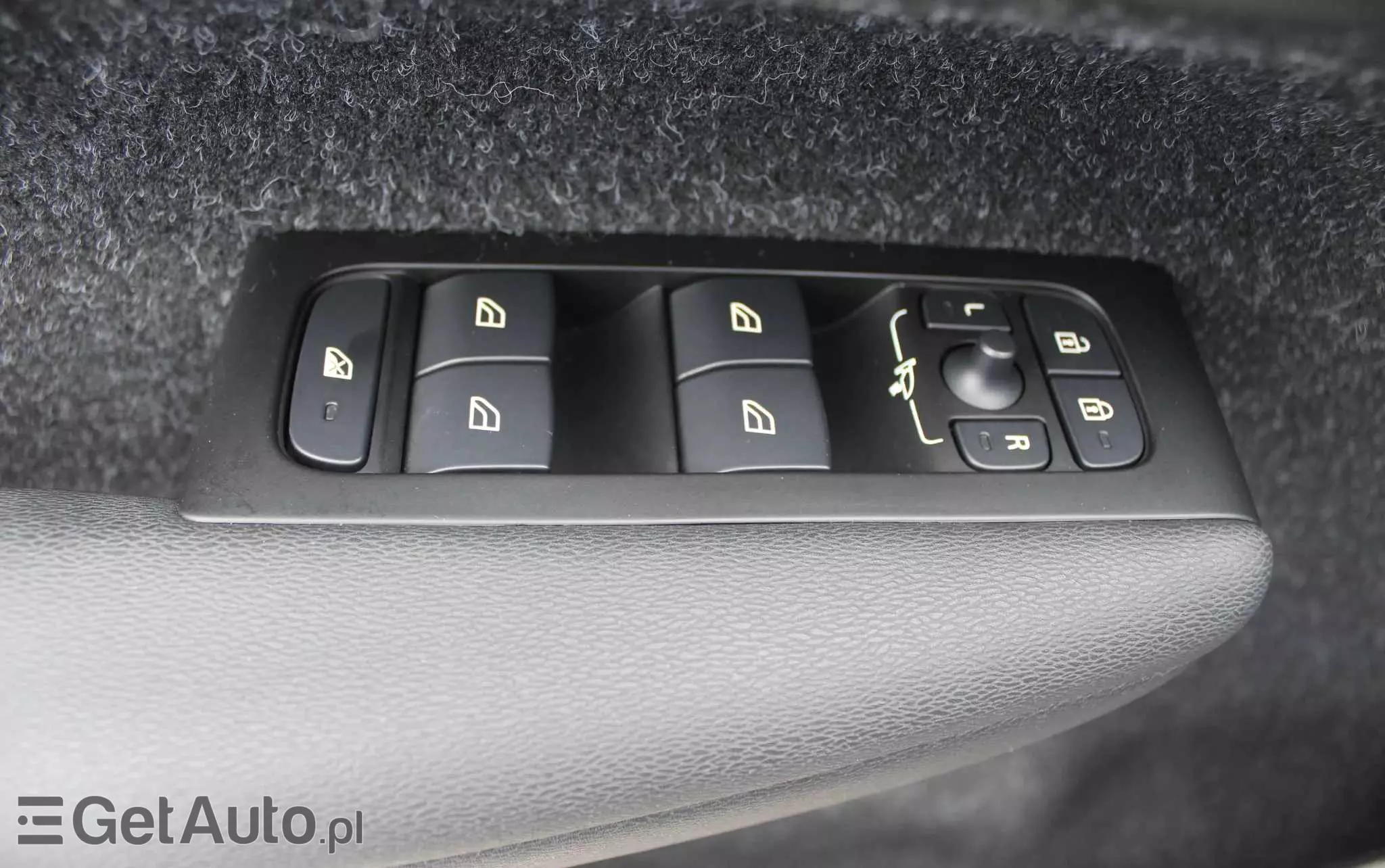 VOLVO XC 40 T5 Plug-In Hybrid Core