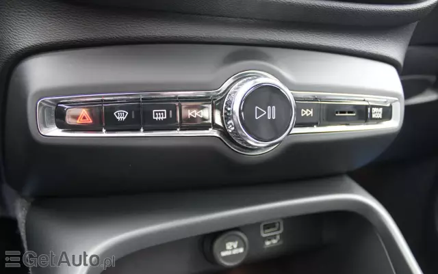 VOLVO XC 40 T5 Plug-In Hybrid Core