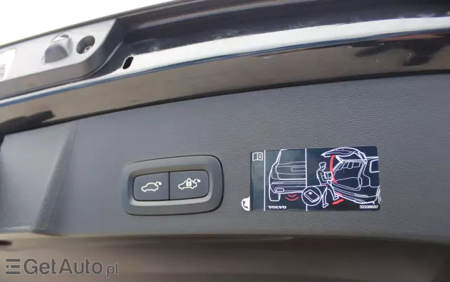 VOLVO XC 40 T5 Plug-In Hybrid Core