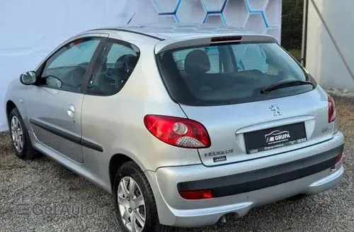 PEUGEOT 206 