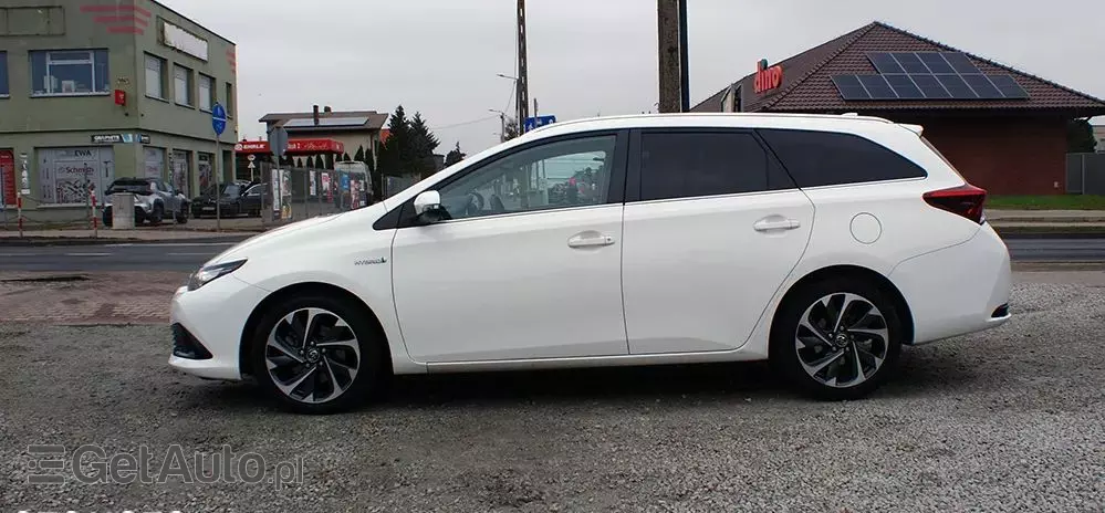 TOYOTA Auris 1.8 VVT-i Hybrid Automatik Edition