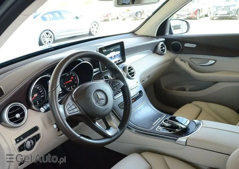 MERCEDES-BENZ GLC 250 4-Matic