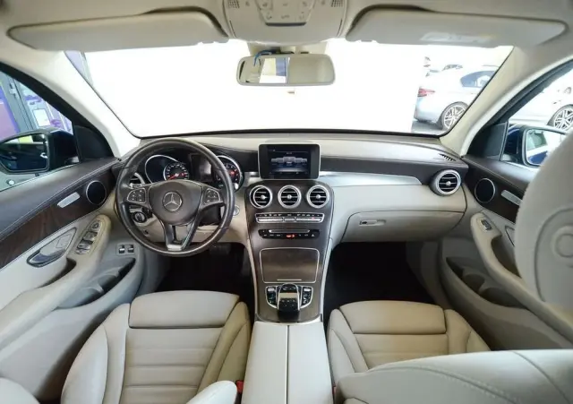 MERCEDES-BENZ GLC 250 4-Matic