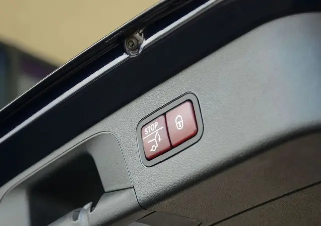 MERCEDES-BENZ GLC 250 4-Matic