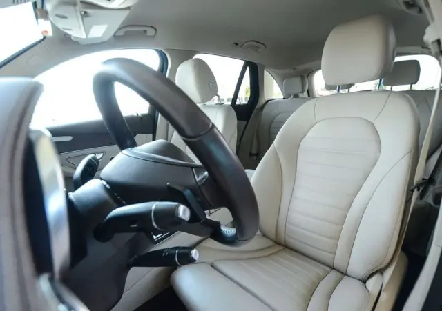 MERCEDES-BENZ GLC 250 4-Matic