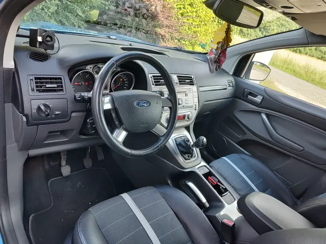 FORD Kuga Titanium