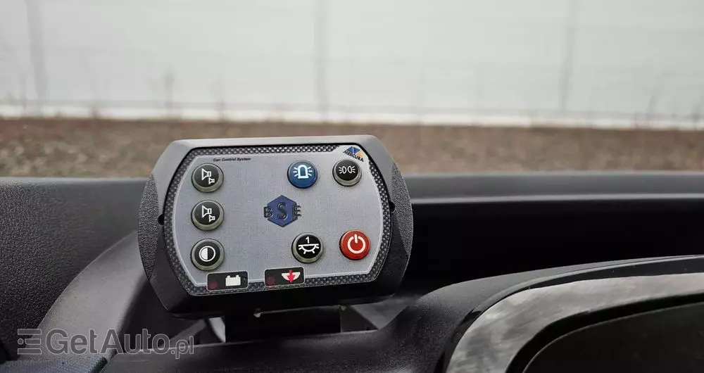 RENAULT TRAFIC KARETKA/AMBULANS 